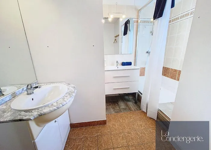 La Maison Foucault -jardin Chu Futuroscope *