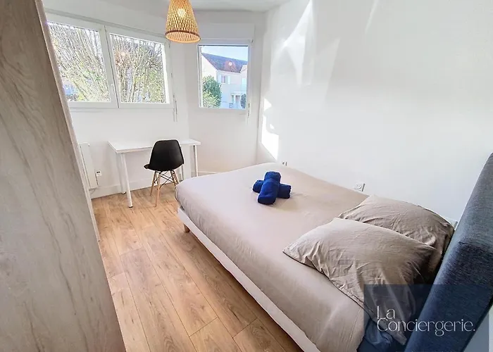 La Maison Foucault -jardin Chu Futuroscope